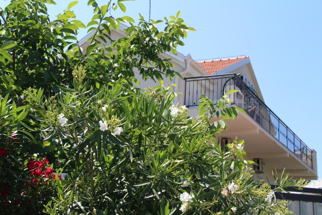 Apartments Lustica Radovici Buitenkant foto