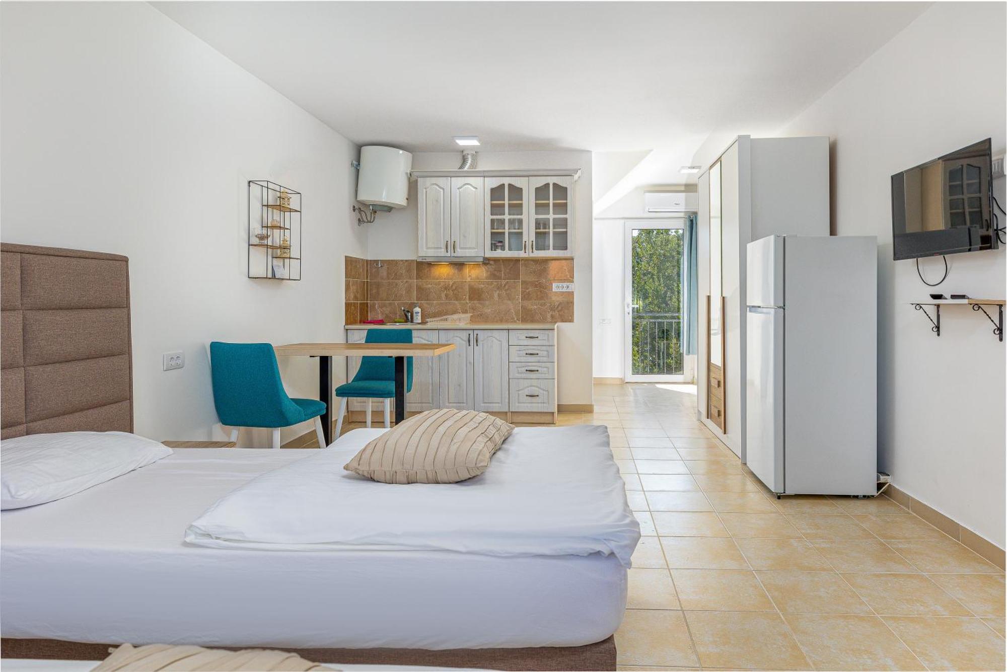 Apartments Lustica Radovici Kamer foto